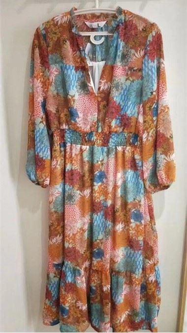 Gaun Print Midi Wanita