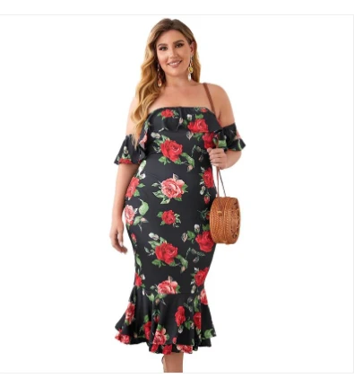 Gaun Ukuran Plus Putri Duyung Floral Hitam